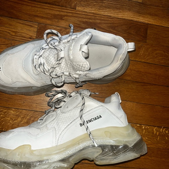 BALENCIAGA TRIPLE S clear sole sneaker - Picture 11 of 15
